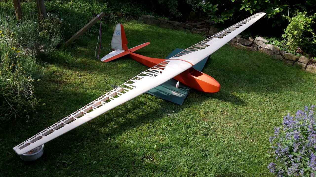 Die ISB-Komar im Bauzustand, Segelflugzeug ohne Antrieb